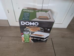 DOMO DO9280W Waffeleisen Verpackung von vorn
