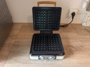 DOMO DO9280W Waffeleisen geöffnet