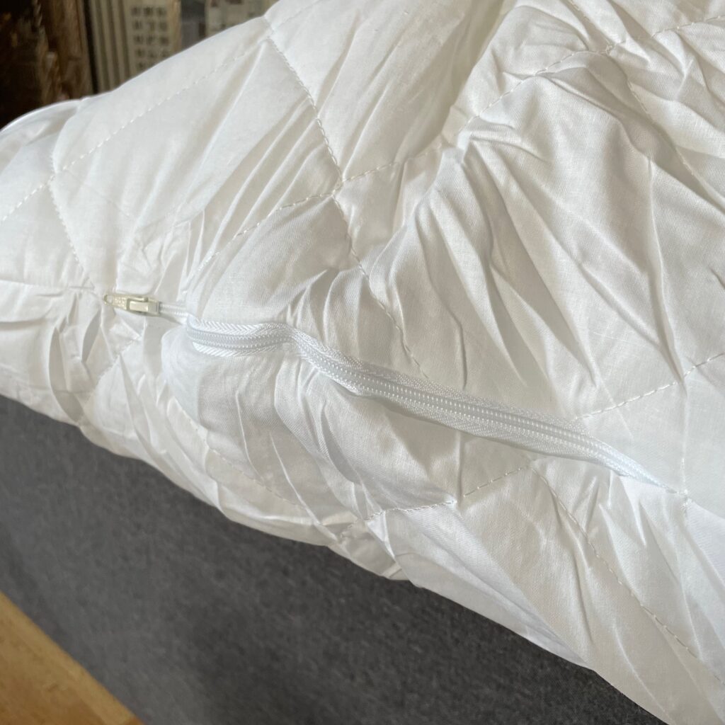 ZOLLNER Hotel Quality Kissen Öffnung