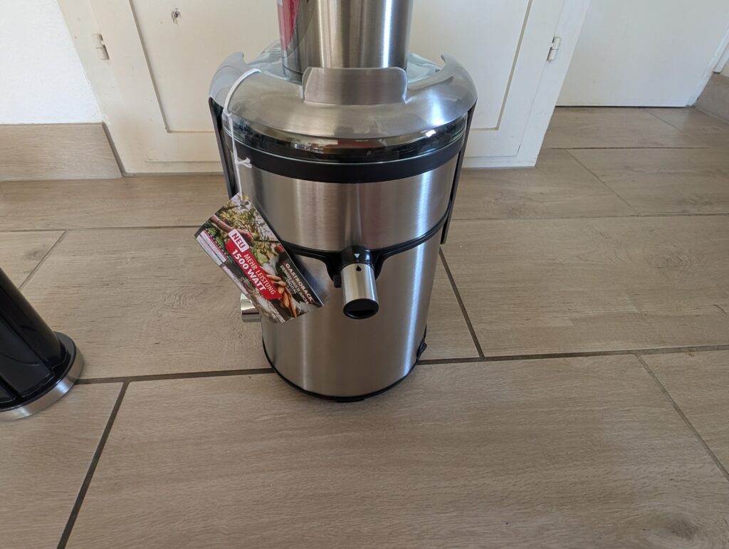 Gastroback Design Multi Juicer Digital Entsafter Saftauslass