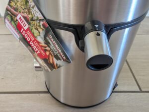 Gastroback Design Multi Juicer Digital Entsafter Saftauslass Detail