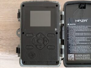 Haza PR800 Wildkamera geöffnet in der Nahansicht