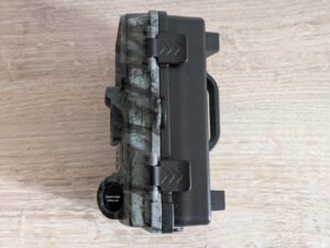 Haza PR800 Wildkamera von links