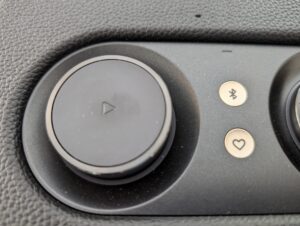 JBL Authentics 200 Smart Home Bluetooth-Lautsprecher Regler