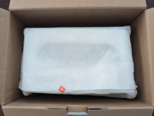 JBL Authentics 200 Smart Home Bluetooth-Lautsprecher verpackt