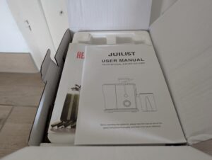 Juilist-Entsafter Verpackung geöffnet