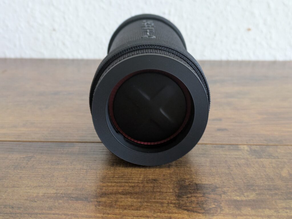 LG xboom Grab by will.i.am Bluetooth-Lautsprecher von der anderen Seite