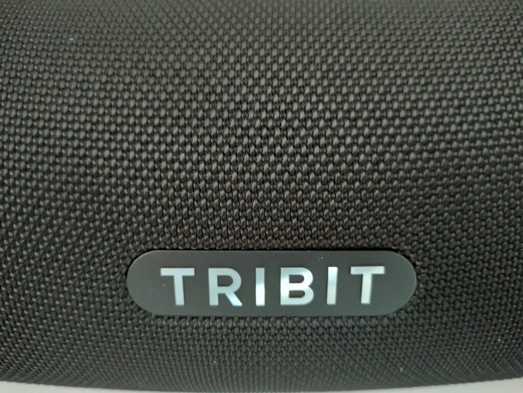 Logo des Tribit StormBox Lava Bluetooth-Lautsprechers