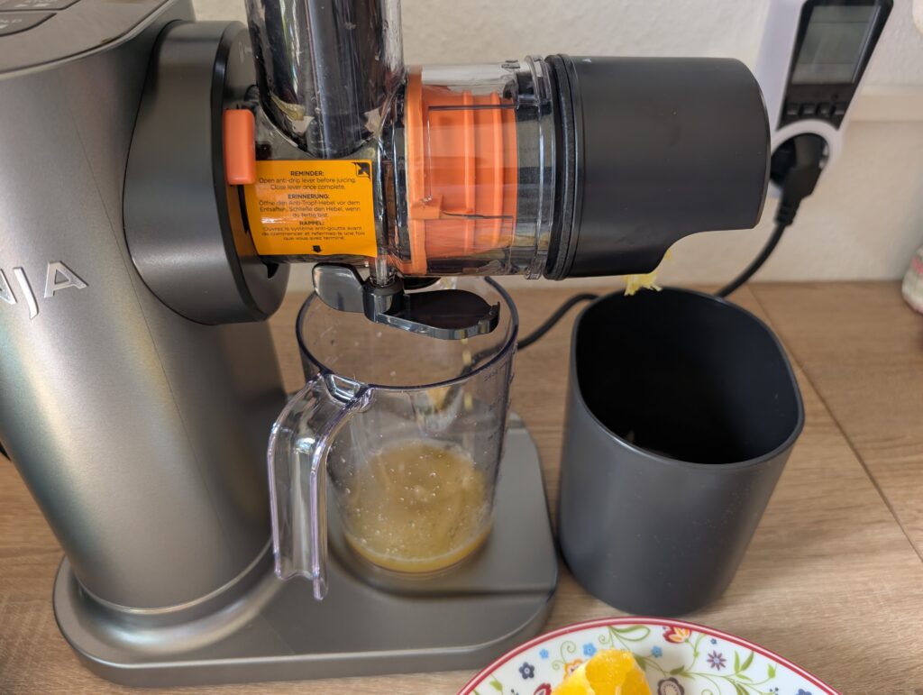 Ninja JC151EU Entsafter Orangensaft