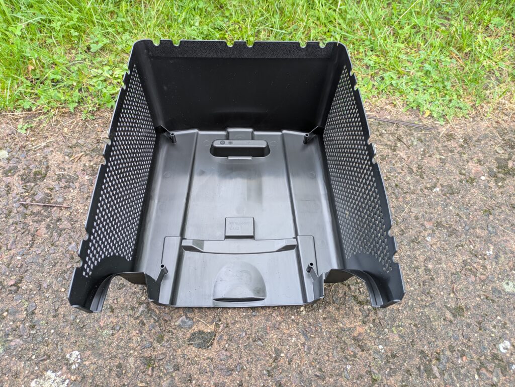 Oberteil des Fangkorbs des Bosch EasyMower 18V-32-200 Akku-Rasenmähers (2)