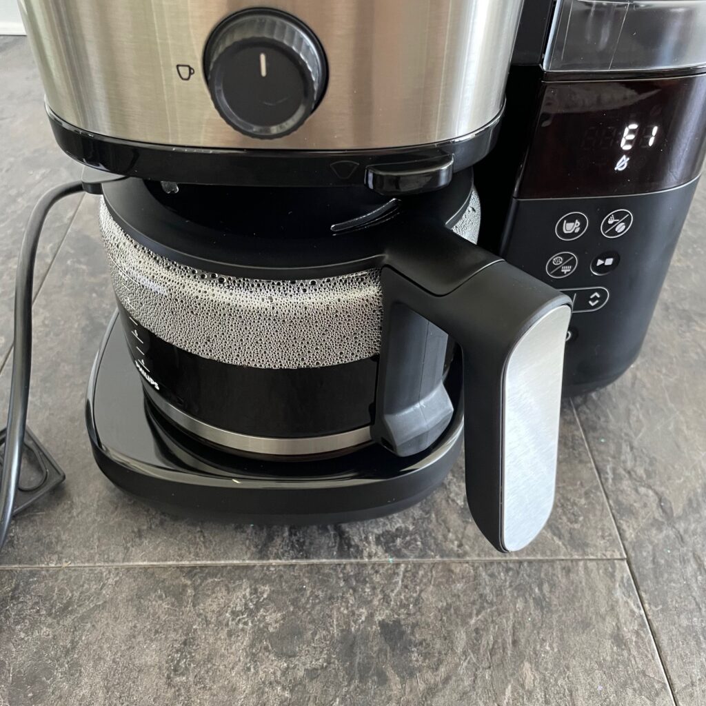 Philips All-in-1 Brew Kaffeemaschine in Aktion