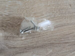 Schrauben der Maxdone PH970S Wildkamera
