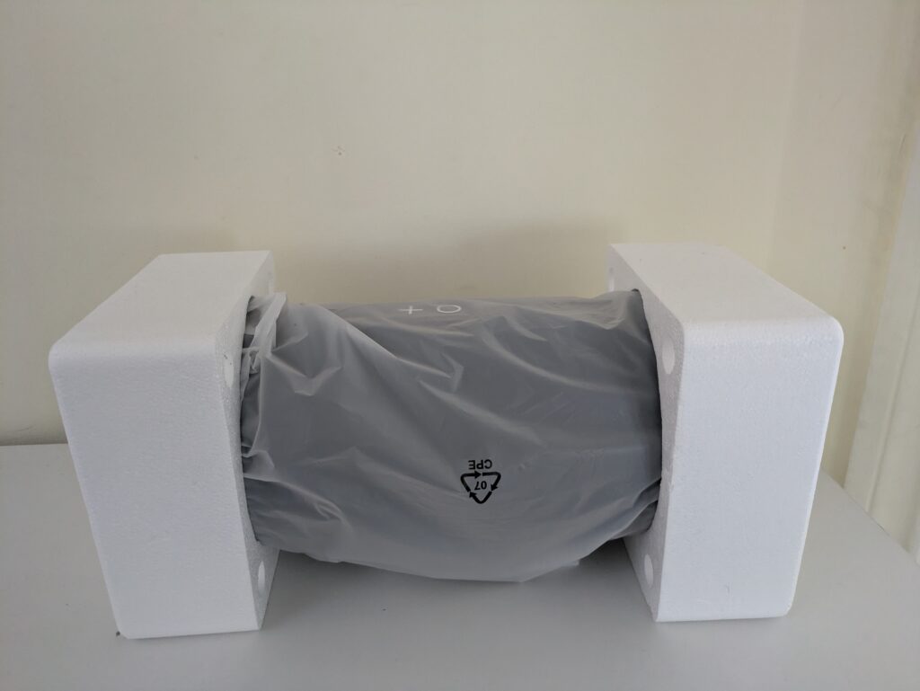 Tribit StormBox Lava Bluetooth-Lautsprecher in der Verpackung (3)