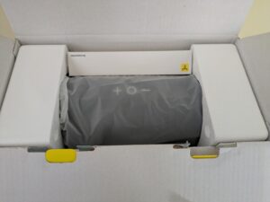 Tribit StormBox Lava Bluetooth-Lautsprecher in der Verpackung