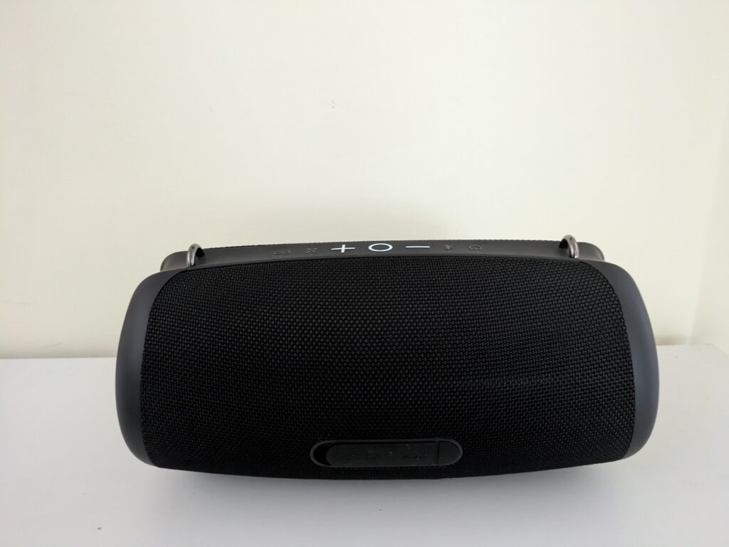 Tribit StormBox Lava Bluetooth-Lautsprecher von hinten