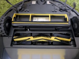 Venga VG RVC 3002 BK Wischroboter Abedeckung von Hauptbürste entfernt