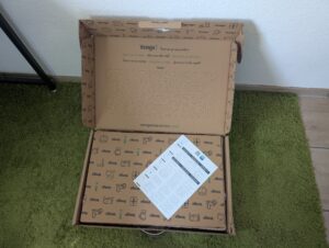 Venga VG RVC 3002 BK Wischroboter Verpackung geöffnet