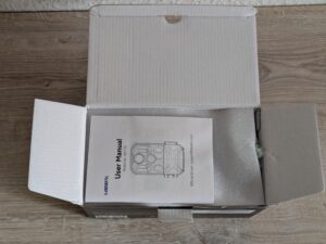 Verpackung der DEATTI DET T4 Wildkamera geöffnet
