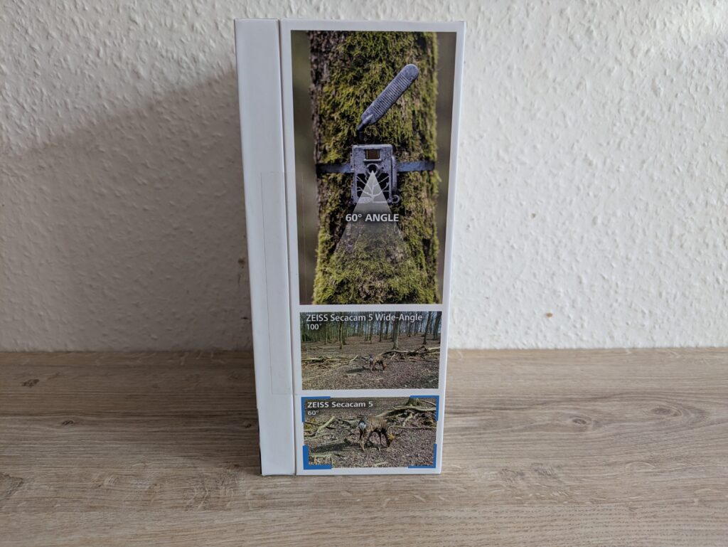 Verpackung der Zeiss Secacam 5 Wildkamera von links