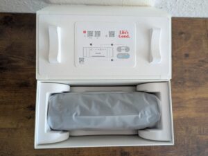 Verpackung des LG xboom Grab by will.i.am Bluetooth-Lautsprecher geöffnet