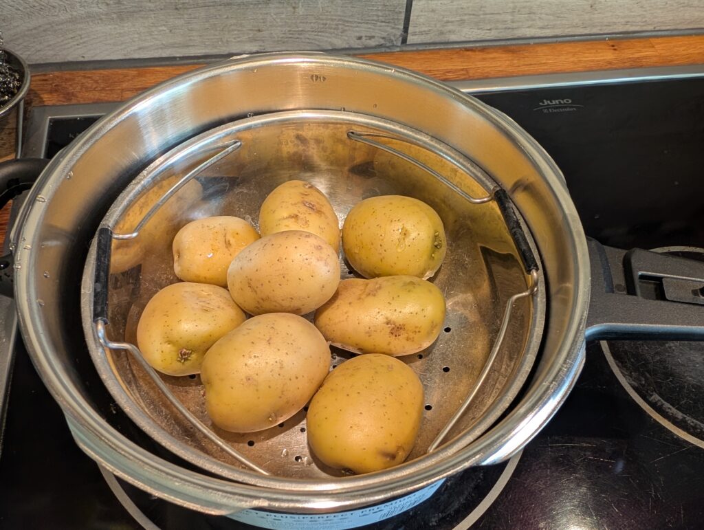 WMF Perfect One Pot Schnellkochtopf Kartoffeln