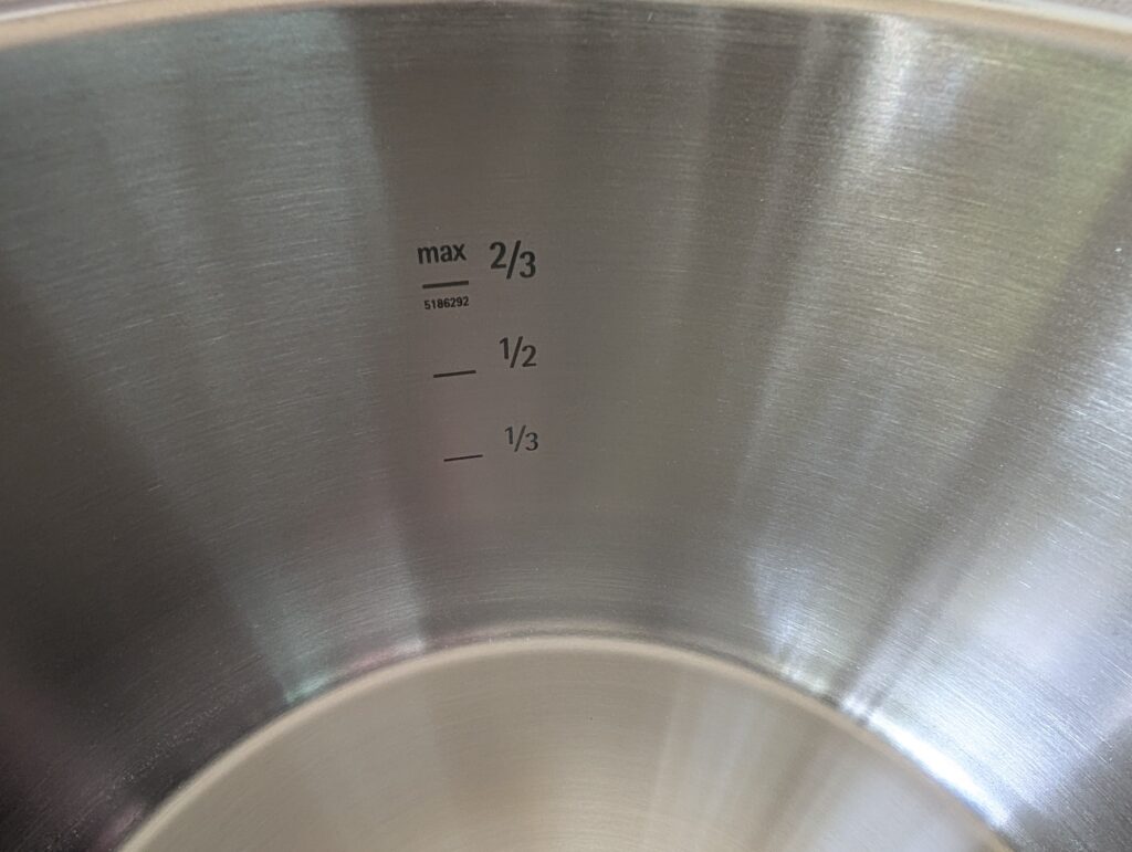 WMF Perfect One Pot Schnellkochtopf Skala