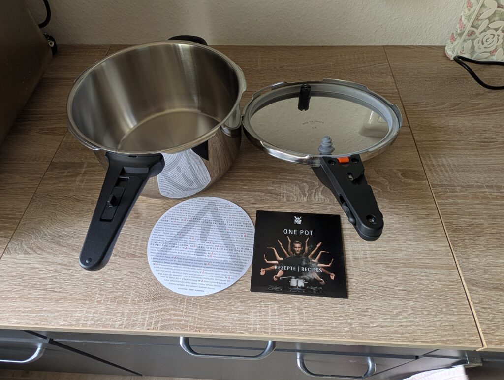 WMF Perfect One Pot Schnellkochtopf geöffnet