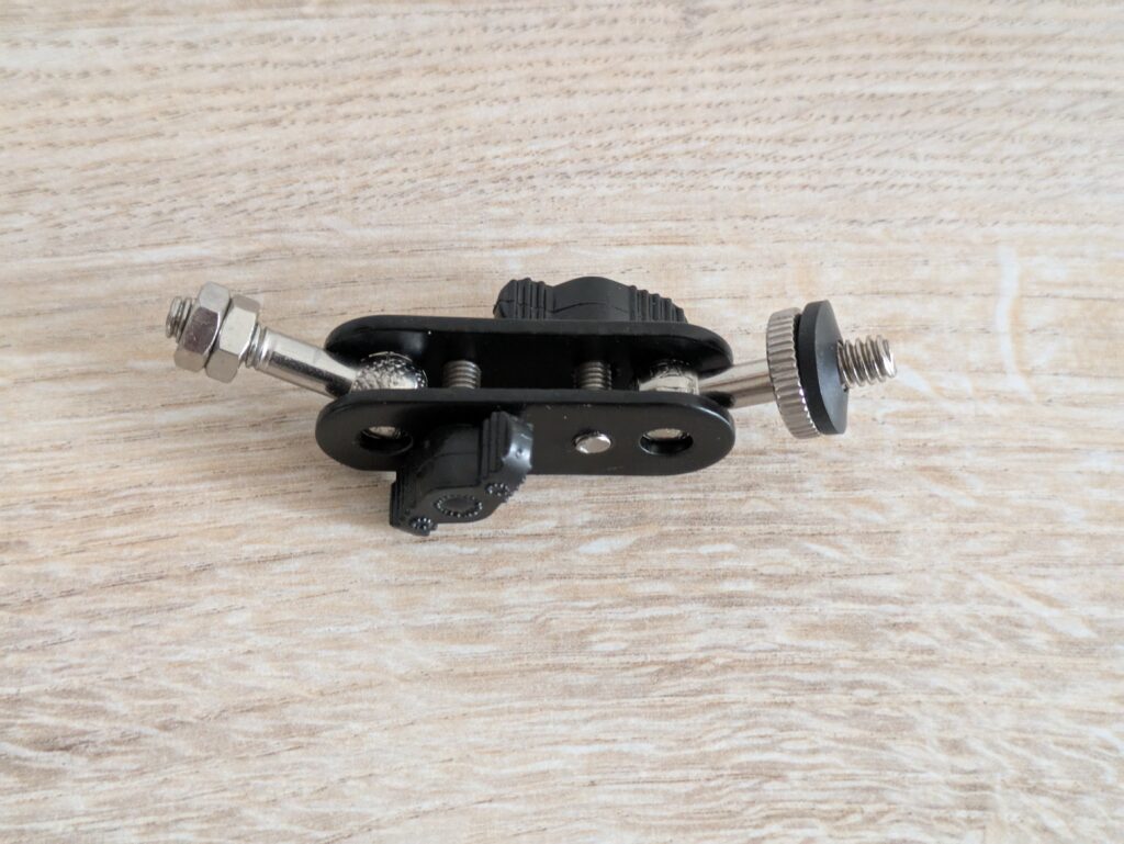 Wandhalterung der DEATTI DET T4 Wildkamera