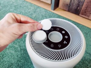 AIRTOK AP0601 Luftreiniger Aromapad einlegen