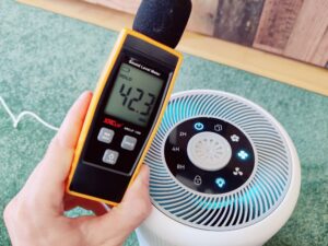 AIRTOK AP0601 Luftreiniger Lautstärke in mittlerer Stufe