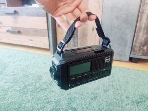 ROCAM CR 1009 Pro Kurbelradio Trageschlaufe
