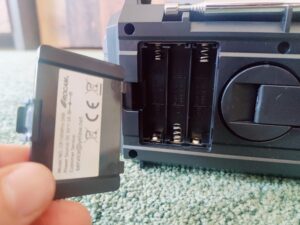 ROCAM CR 1009 Pro Kurbelradio Batteriefach