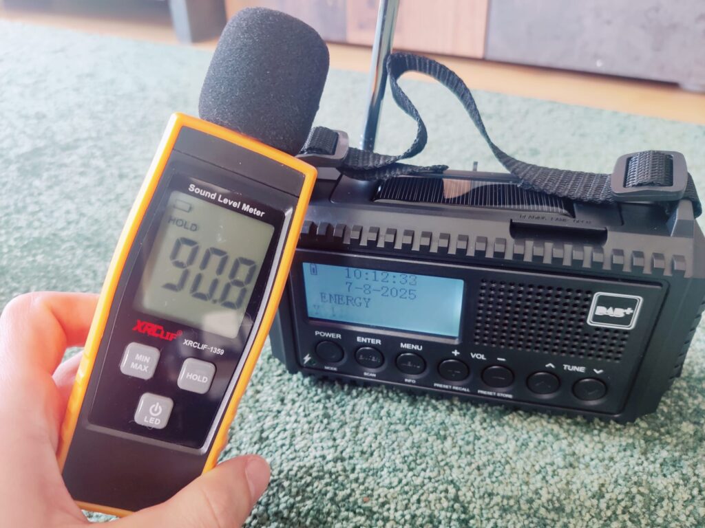 ROCAM CR 1009 Pro Kurbelradio Lautstärke höchste Stufe