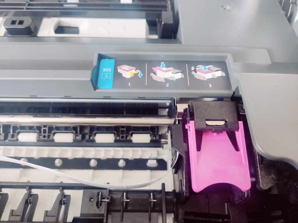 HP ENVY 6420e Tintenstrahldrucker Tintenfach Nahaufnahme