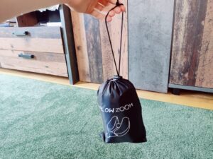 FLOWZOOM Air Nackenkissen Transportbeutel Trageschlaufe