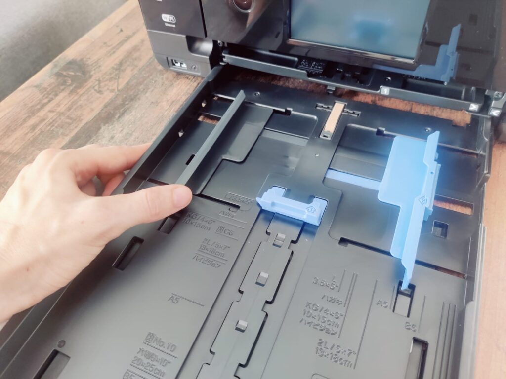 Epson Expression Premium XP-7100 Tintenstrahldrucker Papierfach einstellen