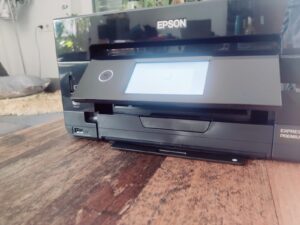 Epson Expression Premium XP-7100 Tintenstrahldrucker Display ausgeklappt
