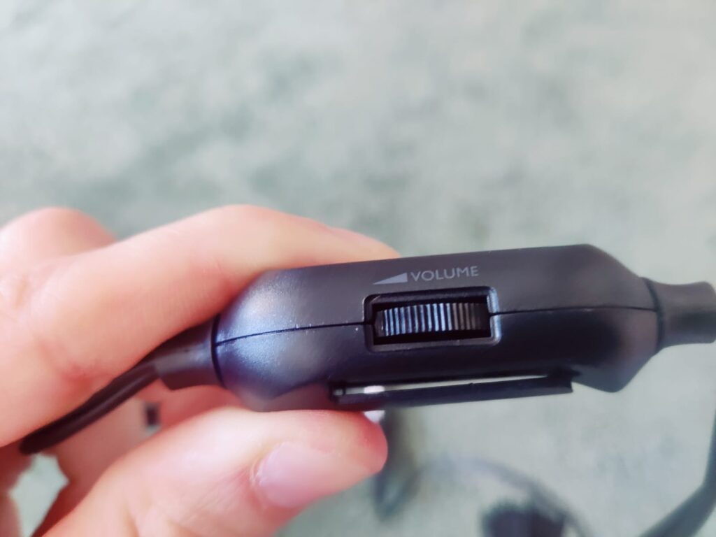 Philips Audio SHP2500/10 Over-Ear-Kopfhörer Lautstärkeregelung
