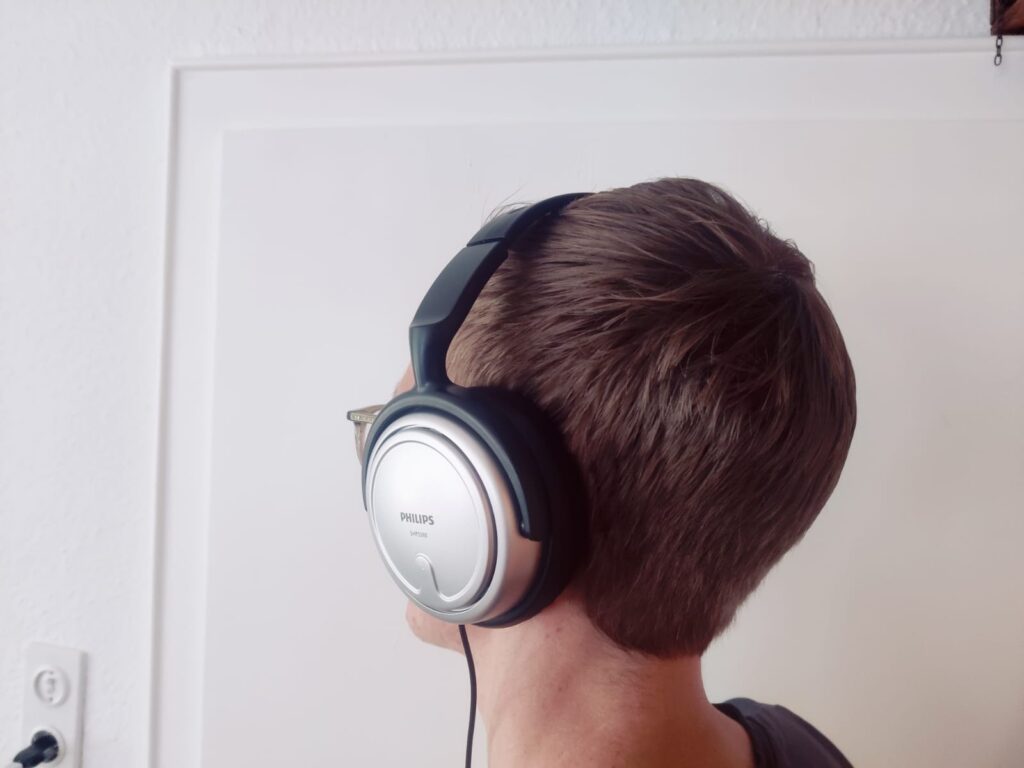 Philips Audio SHP2500/10 Over-Ear-Kopfhörer am Kopf seitlich