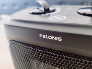 Pelonis PHF101BPBHDE Heizlüfter Schriftzug