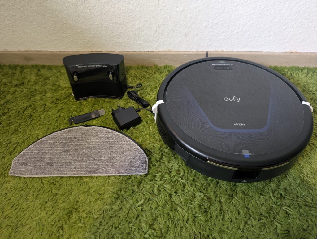 eufy G50 Hybrid Saugroboter Lieferumfang ausgepackt