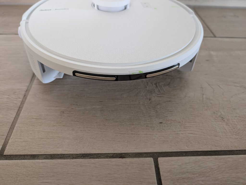 iRobot Roomba 105 Combo Wischroboter Ansicht ohne Staubbehälter