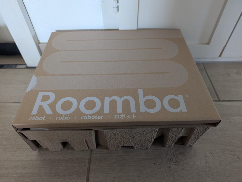 iRobot Roomba 105 Combo Wischroboter Auspacken