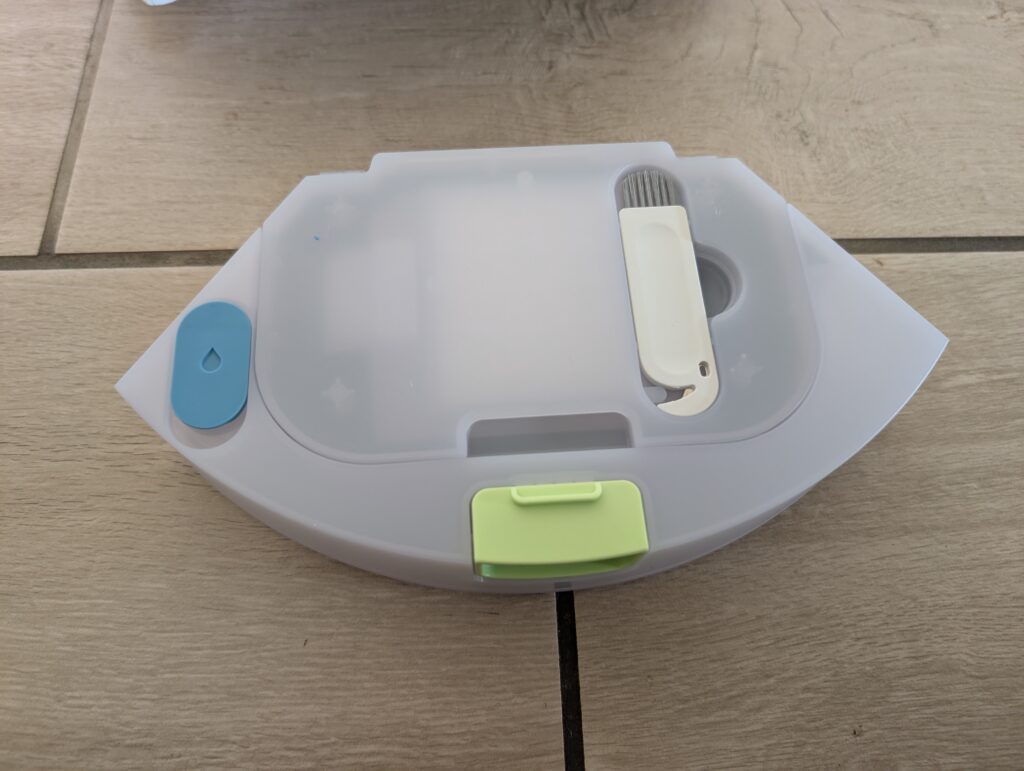 iRobot Roomba 105 Combo Wischroboter Kombinierter Staub- und Wasserbehälter mit Reinigungswerkzeug