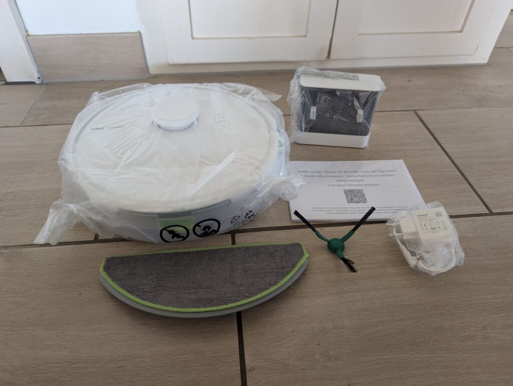iRobot Roomba 105 Combo Wischroboter Lieferumfang