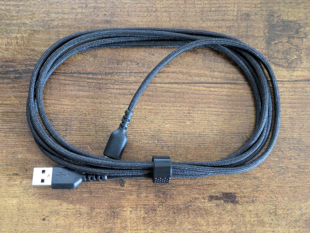 Abnehmbares Kabel der SteelSeries Aerox 3 Gaming-Maus