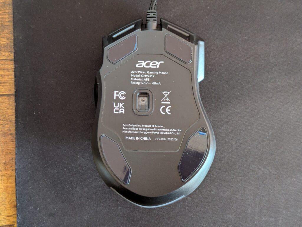 Acer OMW317 Gaming-Maus von unten