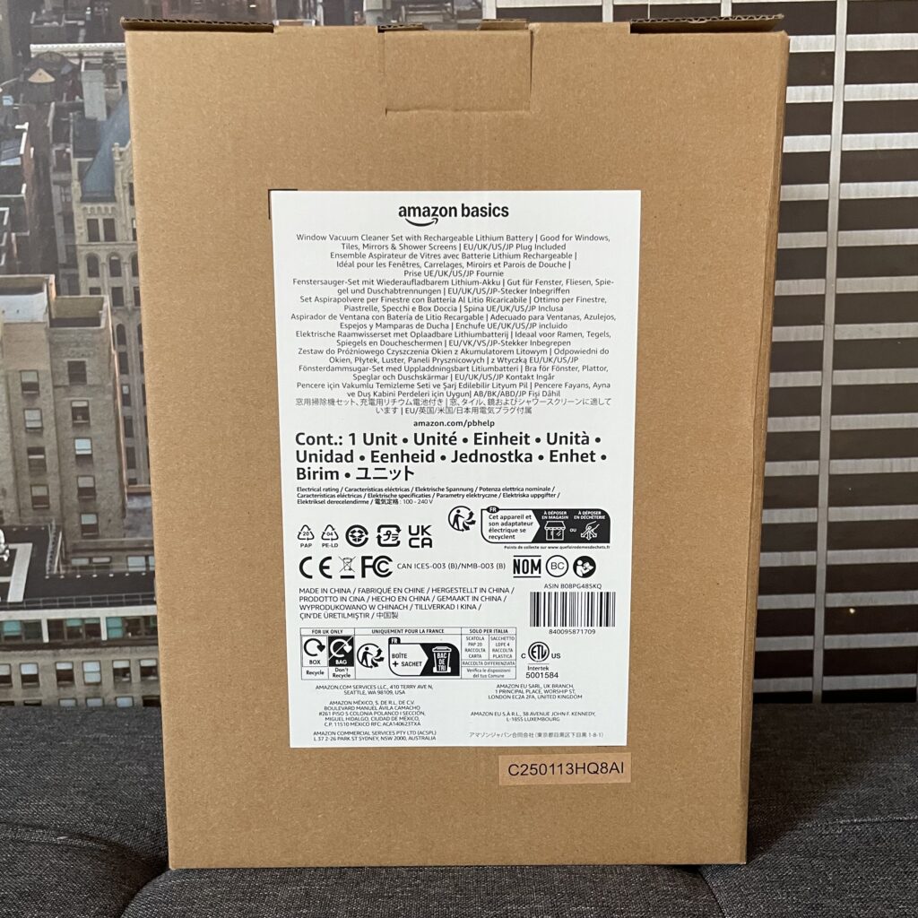 Amazon Basics Fensterstaubsauger Karton