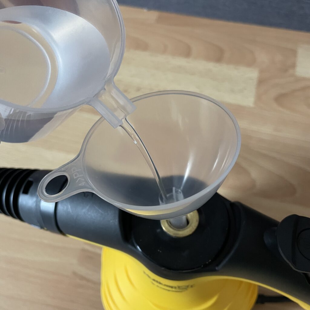 BEPER 50.700 Dampfreiniger Befüllung