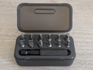 Bit-Schachtel des Mi Cordless Akkuschraubers geöffnet